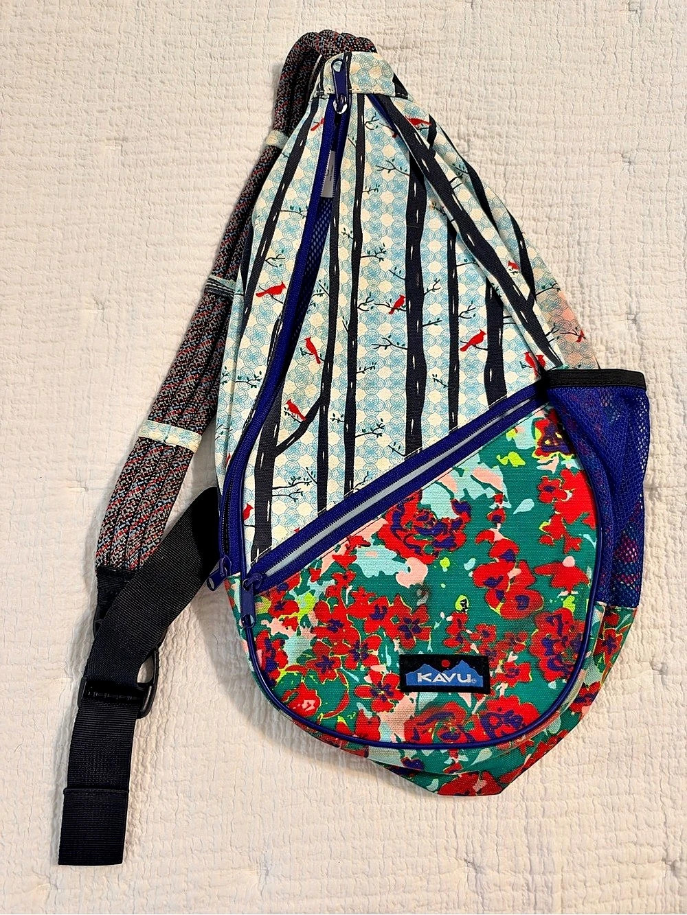 KAVU Rope Bag Floral Print Sling Backpack Green & Red